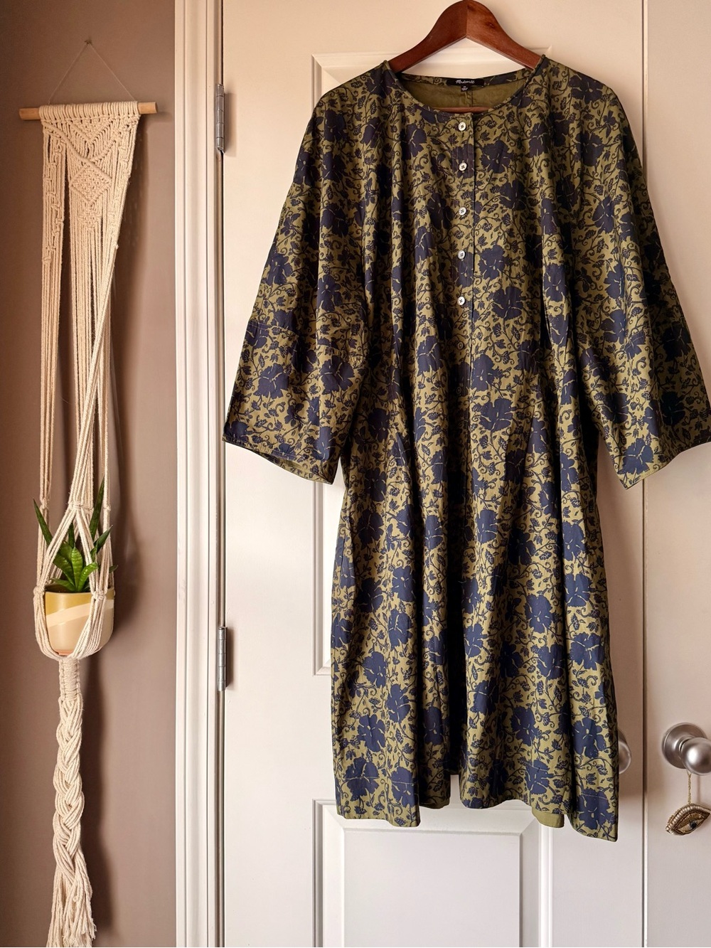 Madewell Sculptural Sleeve Dress - Picture 4 of 5